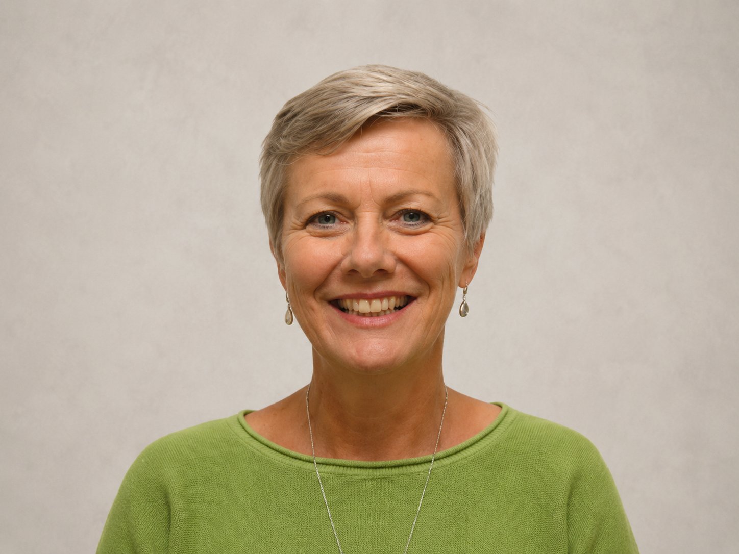Photo of Jacqui Lewis